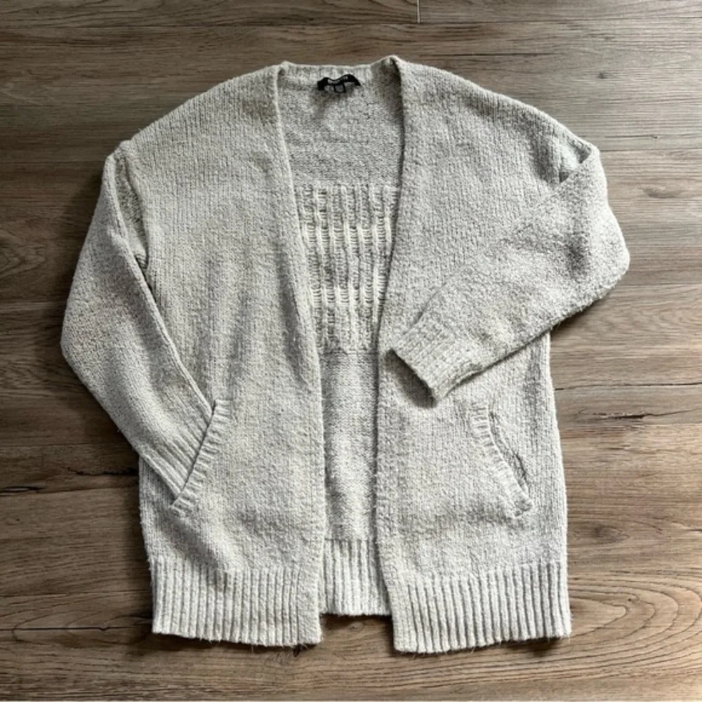 Brunette The Label Open Cardigan - Picture 2 of 4